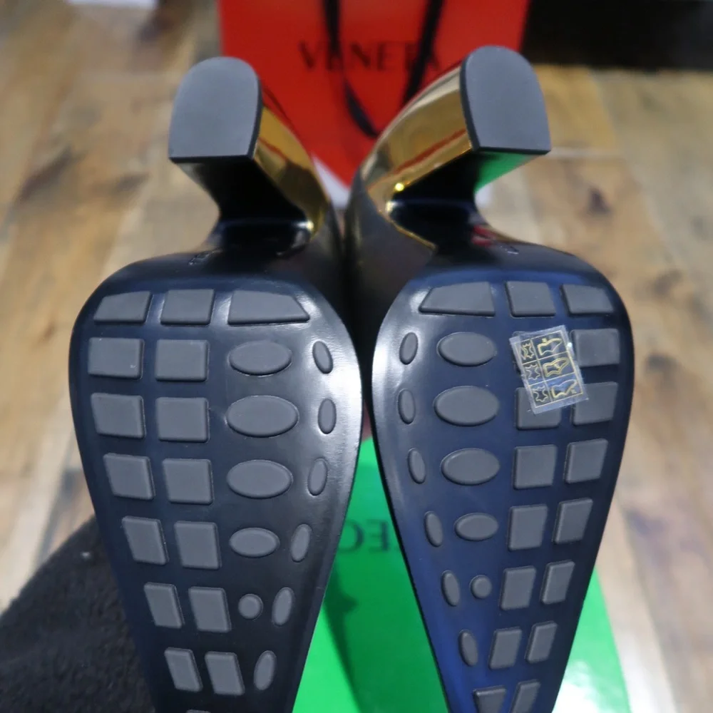 Bottega Veneta Tex Pumps Black/Gold – Never Worn, Box & Dust Bag - Picture 6 of 11